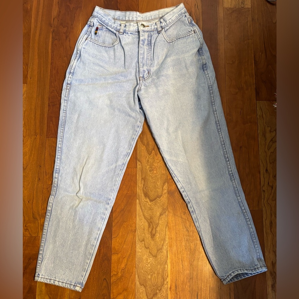 Vintage Light Wash High-Waisted Jeans